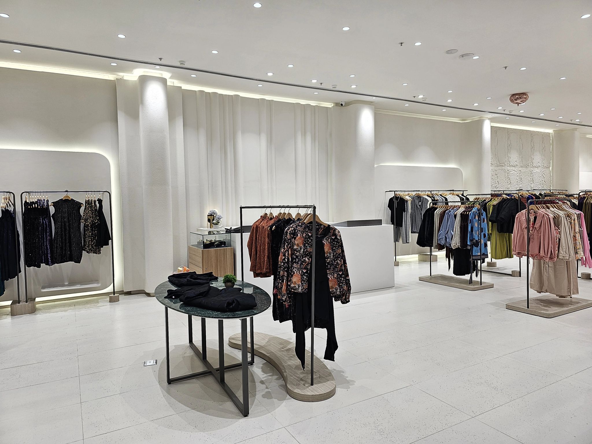 Showroom for Cloths, Shoe shop